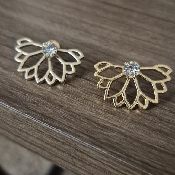 3/$16💥  Lotus Flower Ear Jacket & Stud Gold Stone Silver Fashion Earrings - Picture 6 of 7